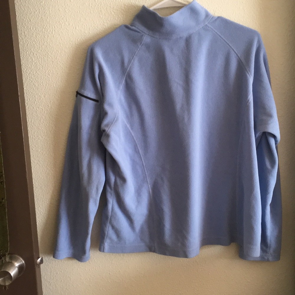 Fleece - Picture 2 of 3